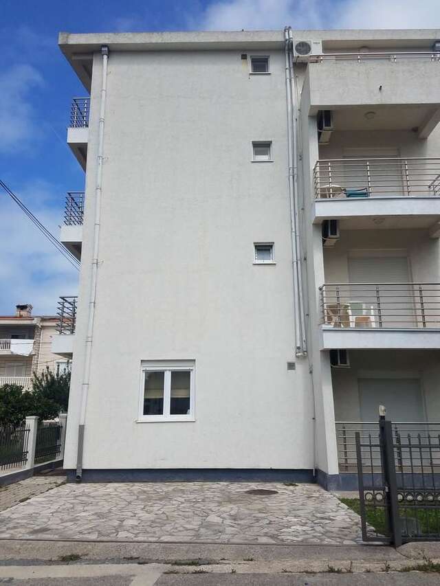 Апартаменты Villa Swan Бар-8